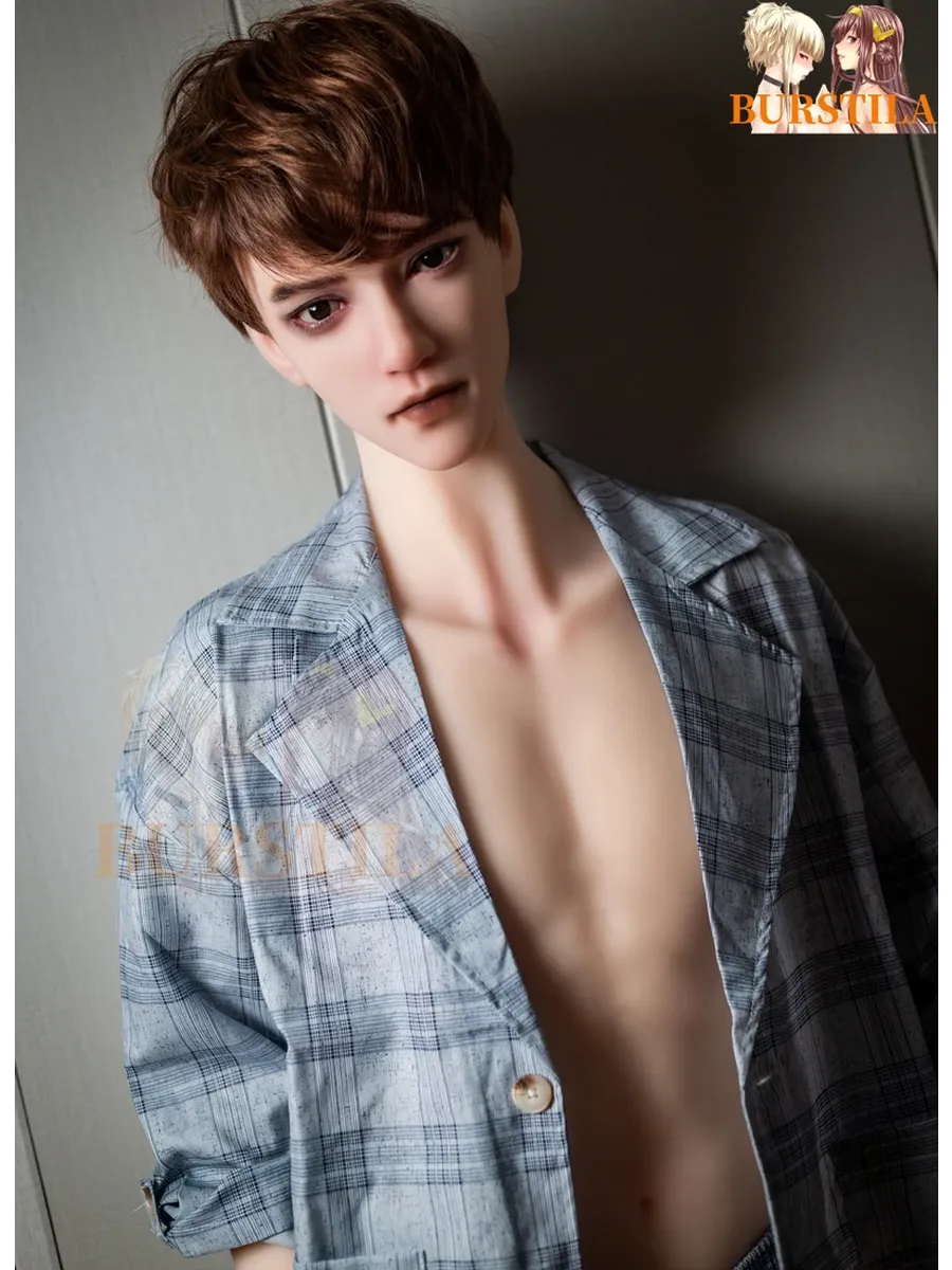 Model from the dolls-for-women collection